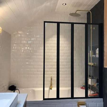 펜션 Maison Chaleureuse Avec Poele A Bois Cons-Sainte-Colombe