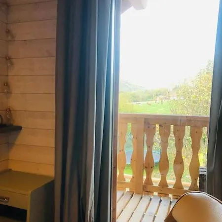 Holiday home Maison Chaleureuse Avec Poele A Bois