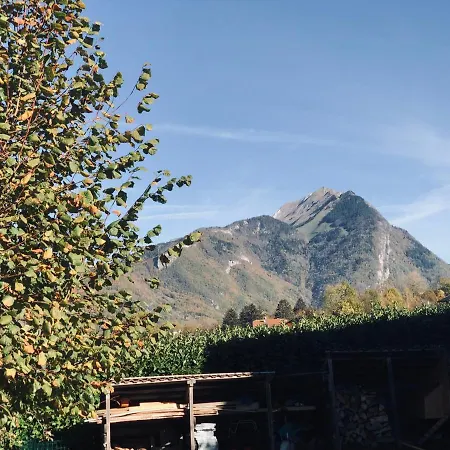 Maison Chaleureuse Avec Poele A Bois